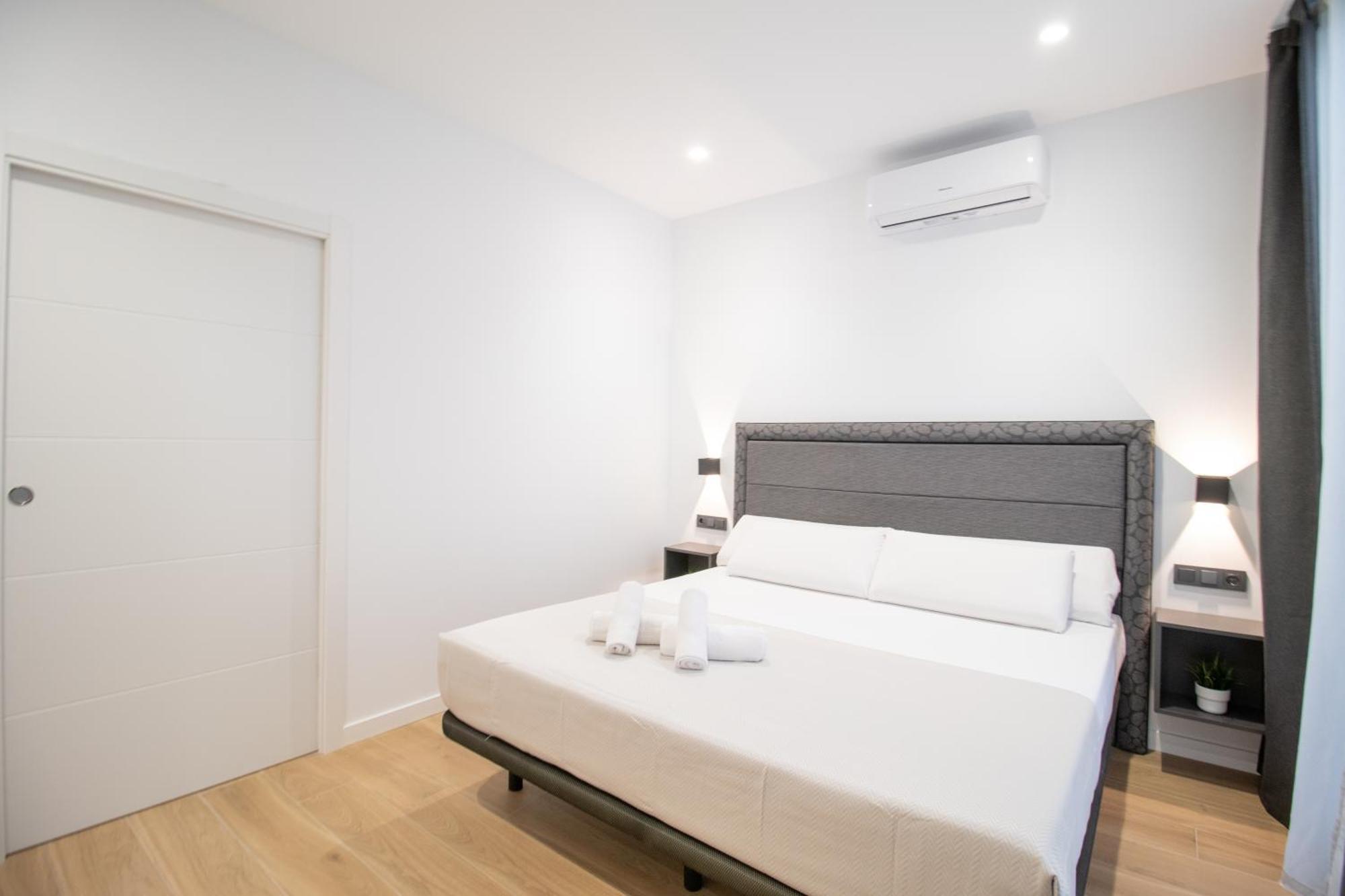 Bedtime Suites By Concept Flats Valencia Bagian luar foto