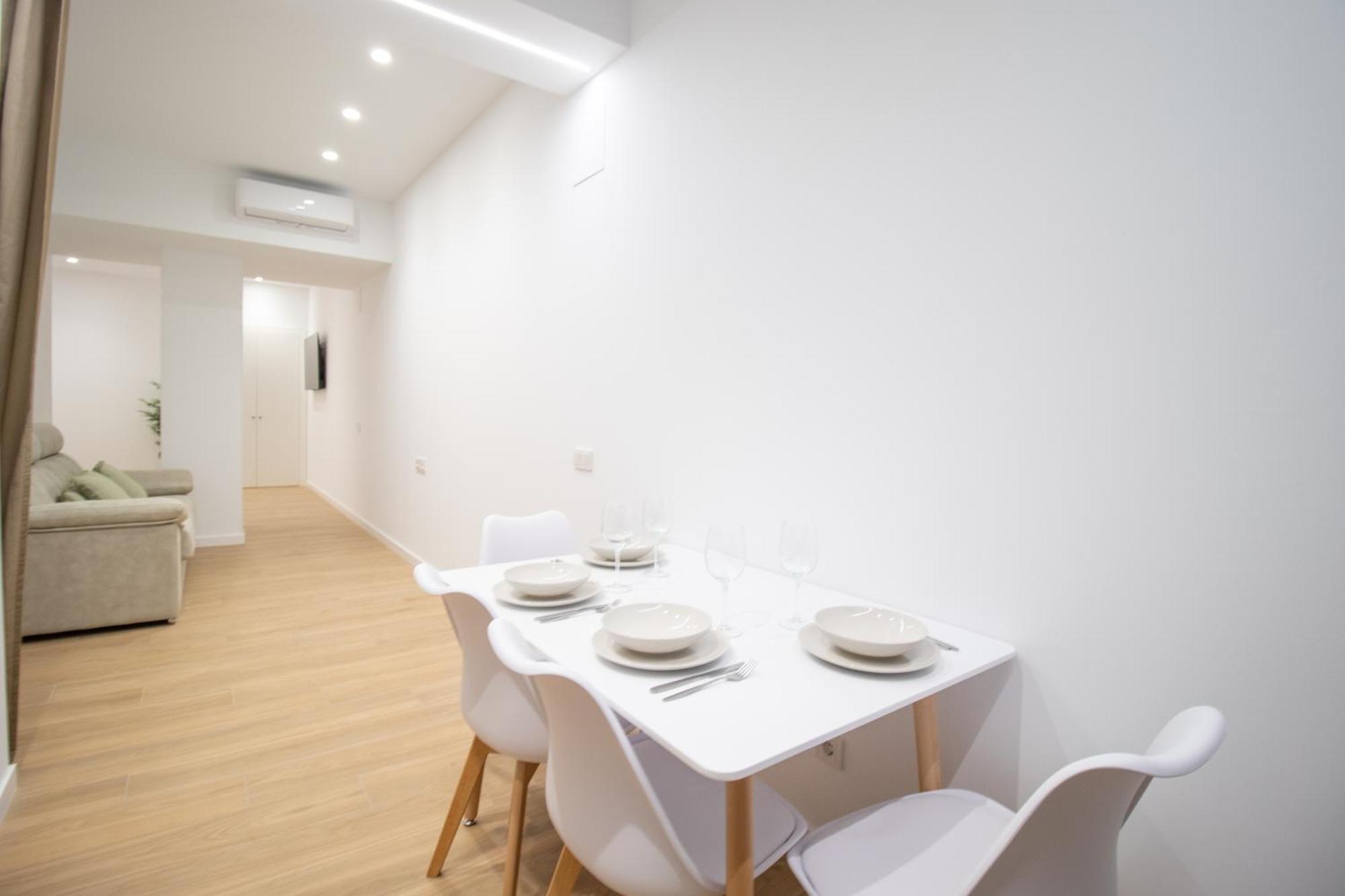 Bedtime Suites By Concept Flats Valencia Bagian luar foto