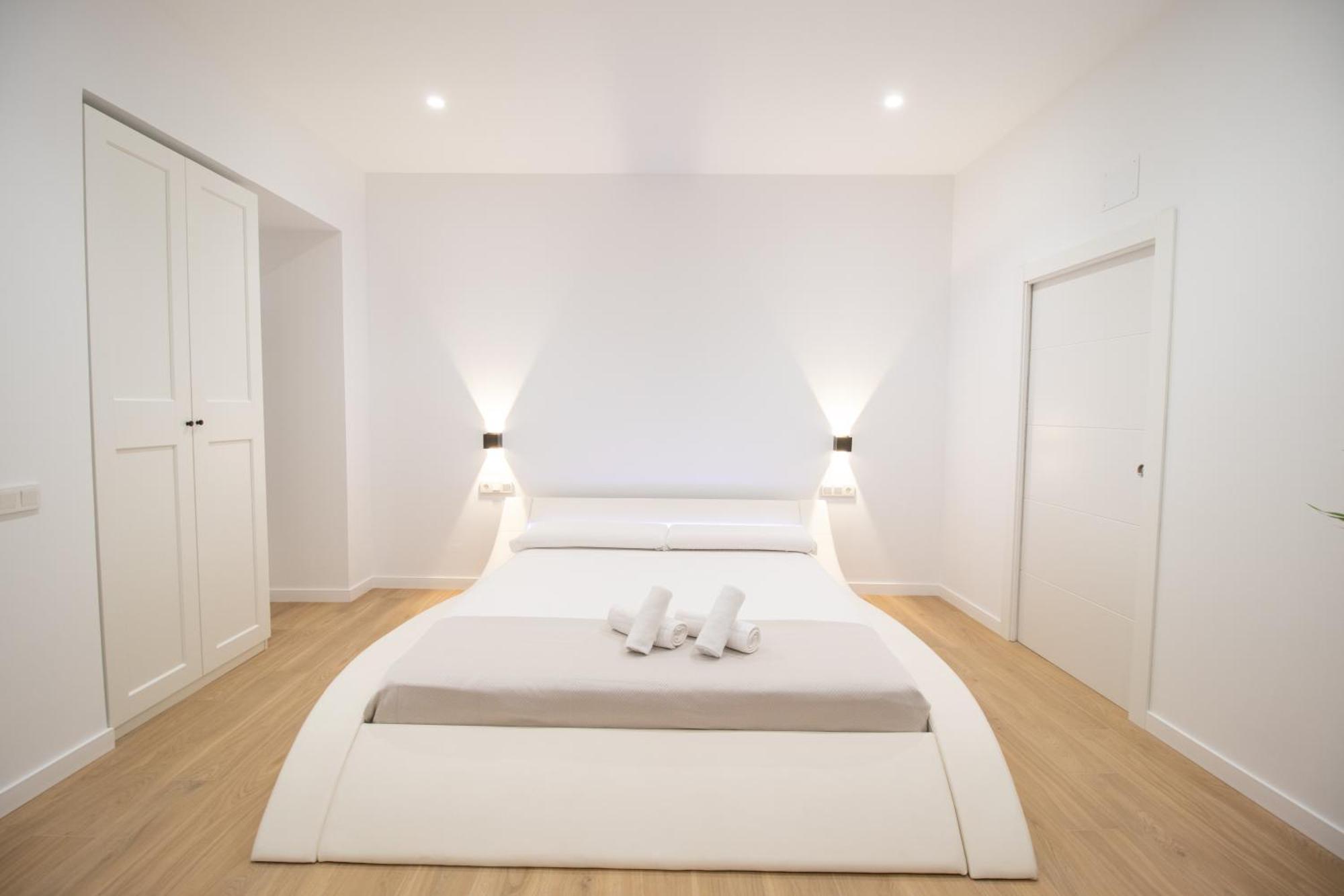 Bedtime Suites By Concept Flats Valencia Bagian luar foto