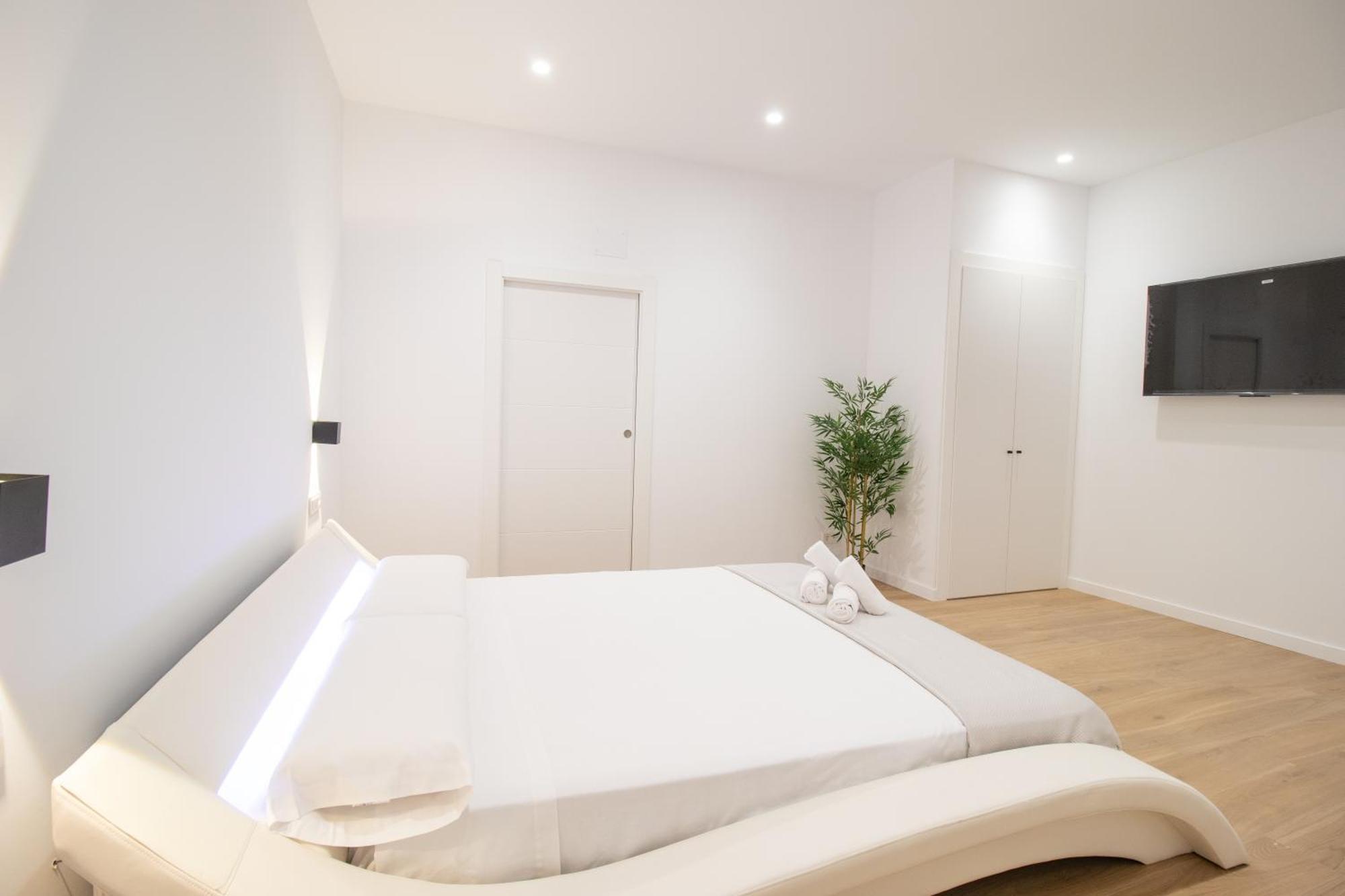 Bedtime Suites By Concept Flats Valencia Bagian luar foto